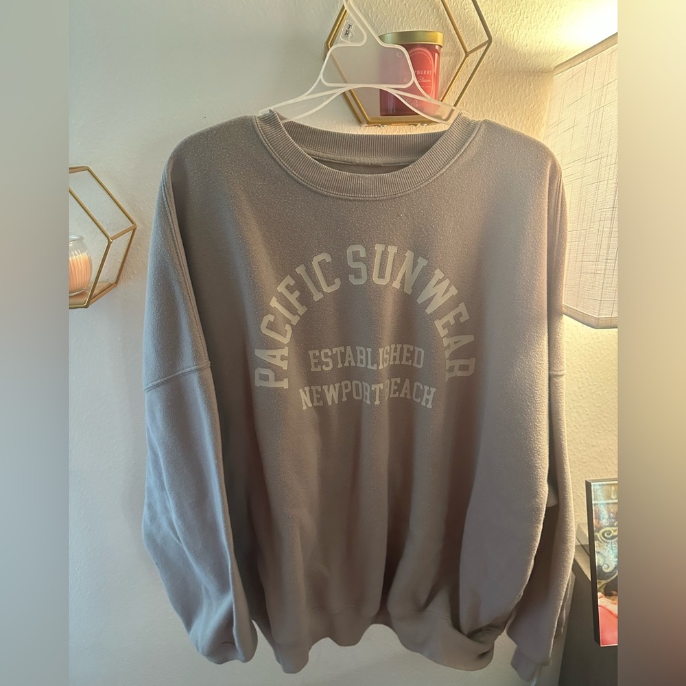 Pacsun crew neck greyish